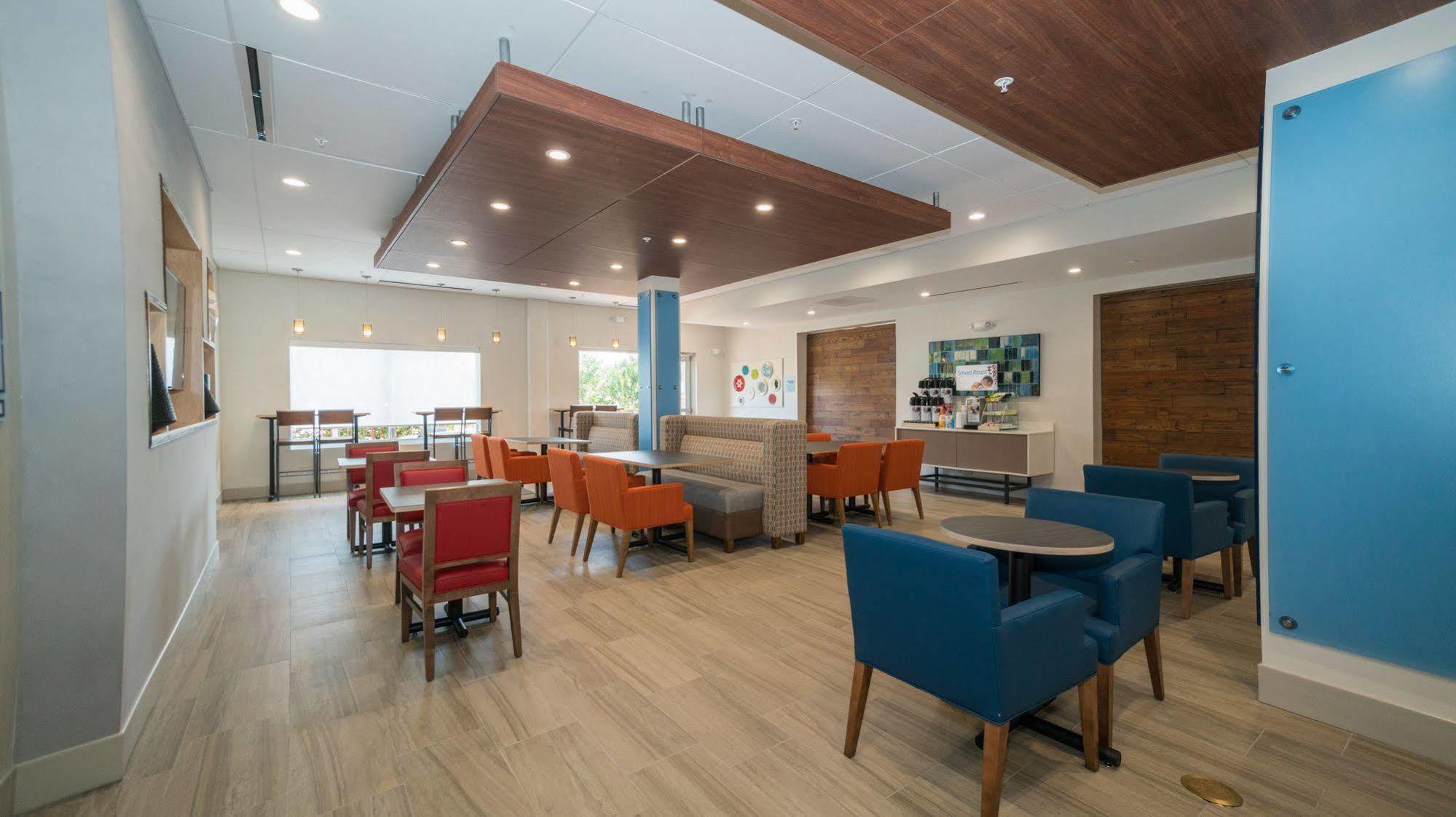 Holiday Inn Express & Suites - Southaven Central - Memphis By Ihg Exterior foto